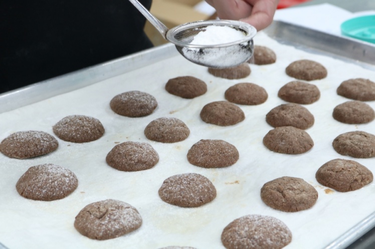 bánh Crinkle Cookies