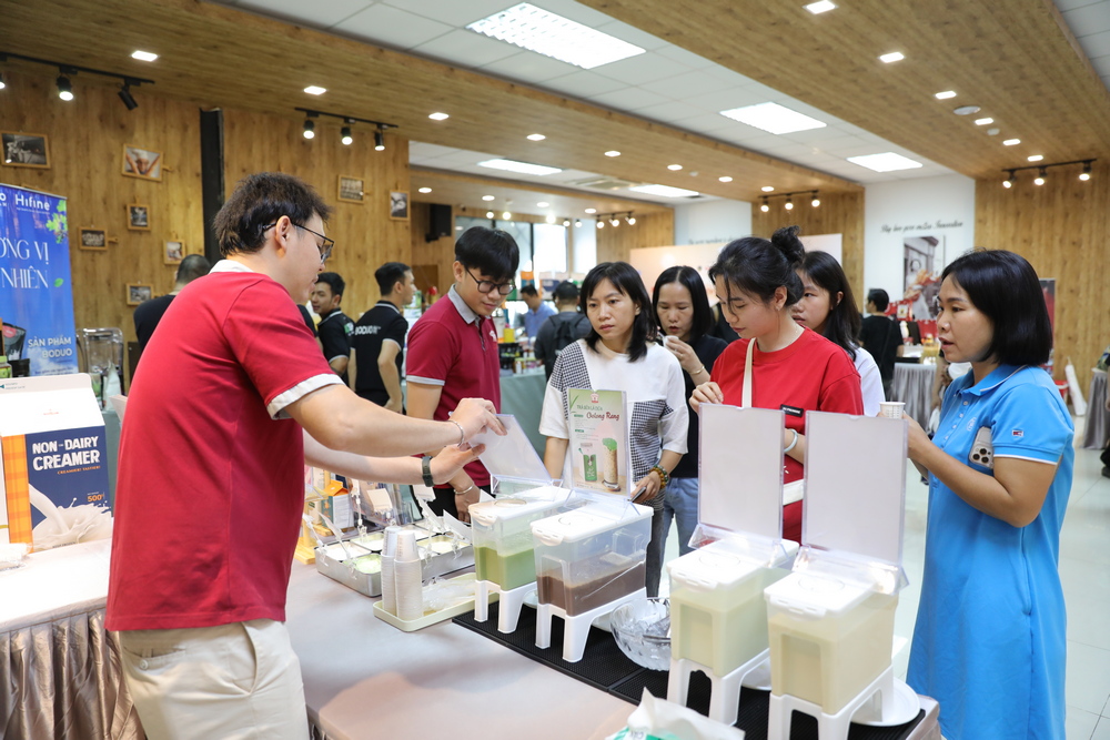 Tổng Kết Workshop “Pha Chế Công Nghệ: Chìa Khóa Vàng Cho Trải Nghiệm & Doanh Thu Cùng Trà Pha Máy”